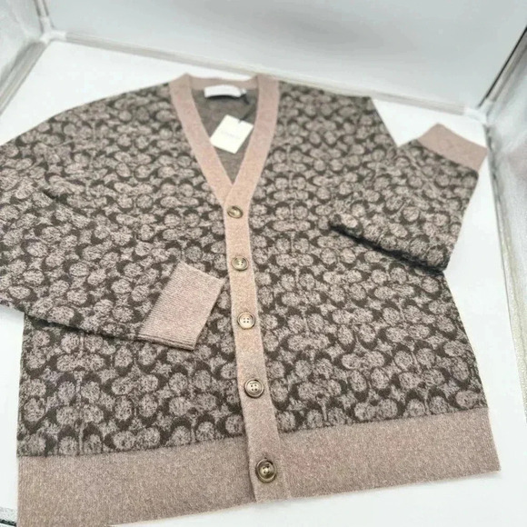 BNWT COACH Cardigan (Unisex) 100 percent wool - Picture 1 of 8